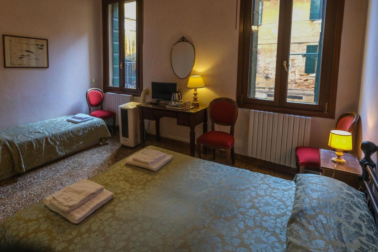 Ca'Salvador Bed and Breakfast Venedig Exteriör bild