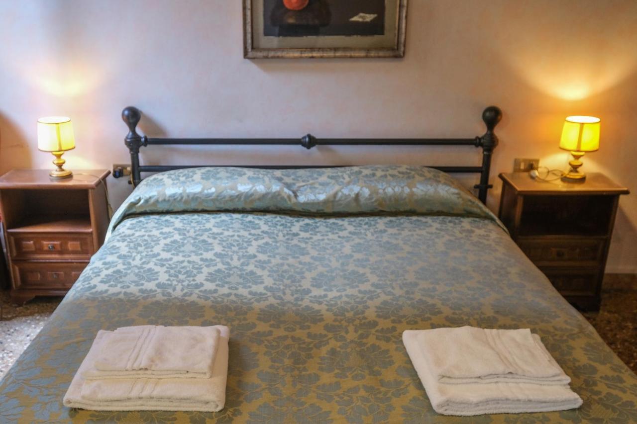 Ca'Salvador Bed and Breakfast Venedig Exteriör bild