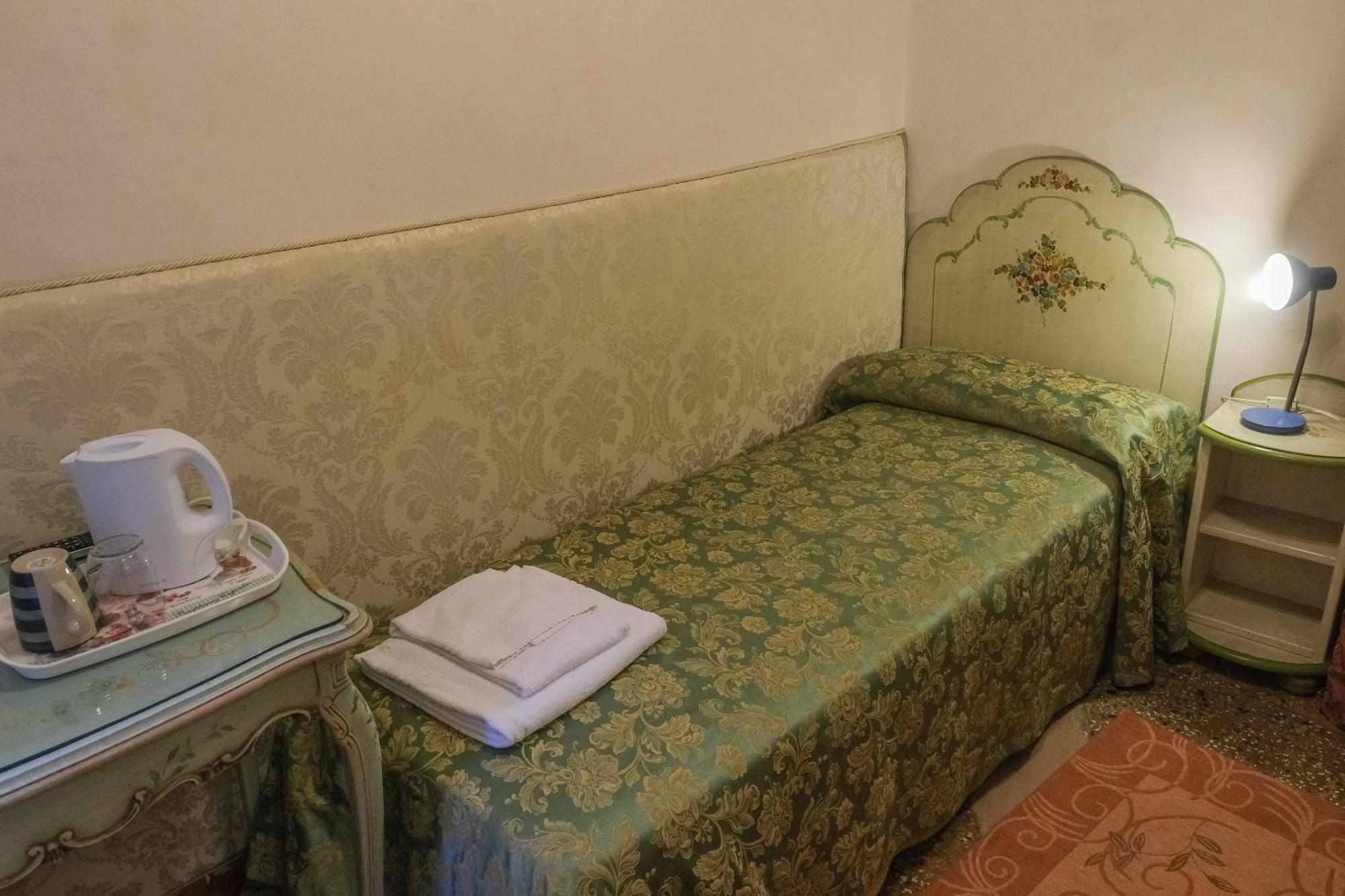 Ca'Salvador Bed and Breakfast Venedig Exteriör bild
